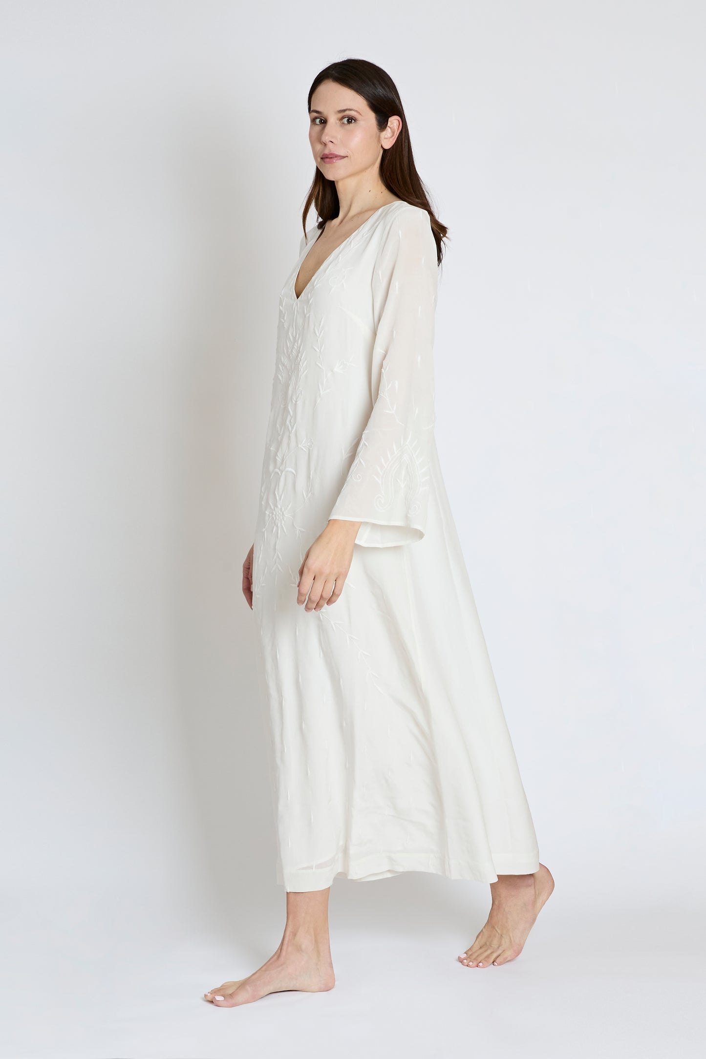 caftan ivory