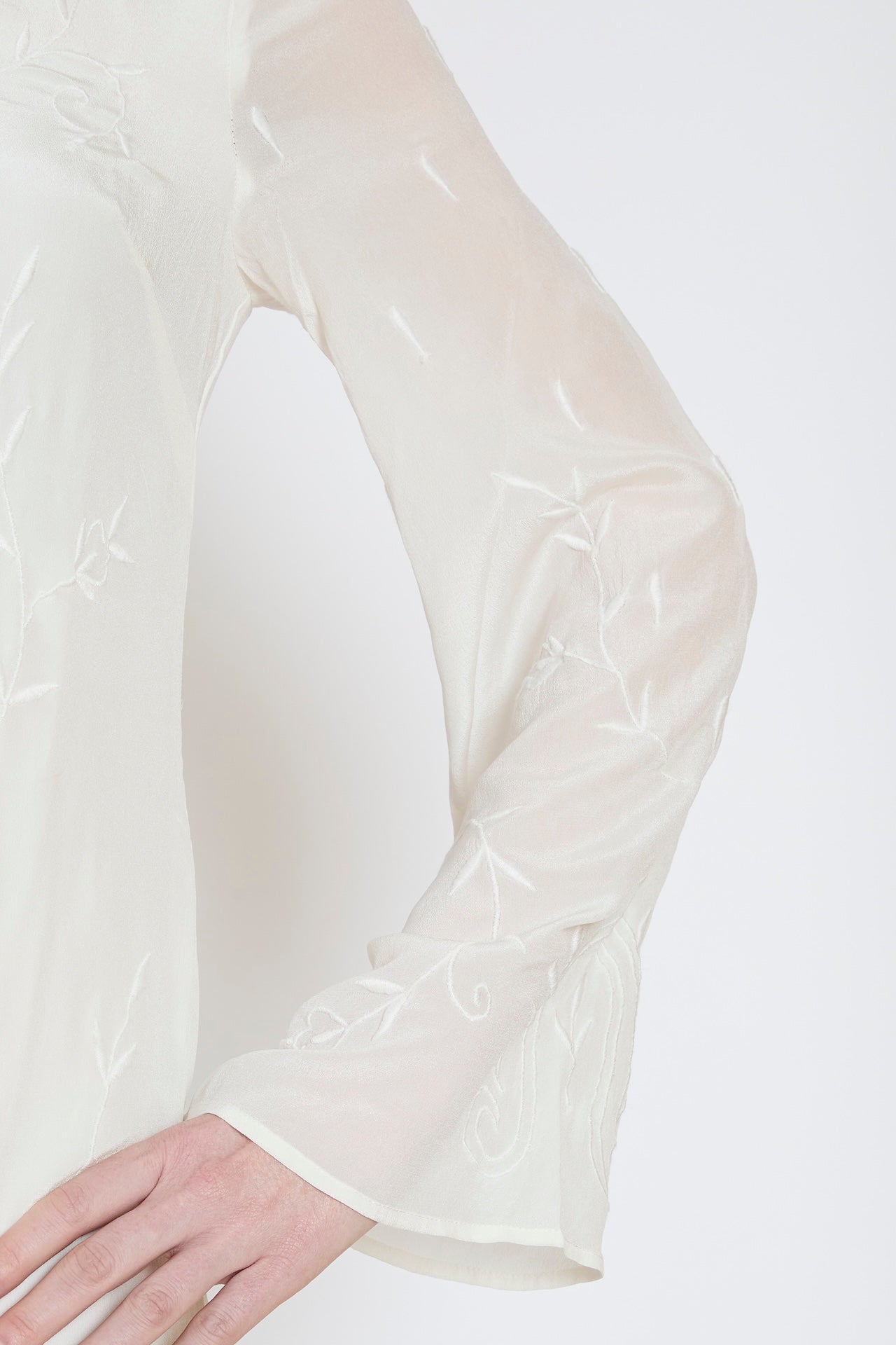 caftan ivory